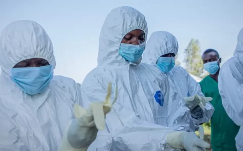 Surto de ebola escancara a injustiça global na saúde