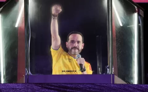 Em disputa acirrada, Colômbia elege Espriella