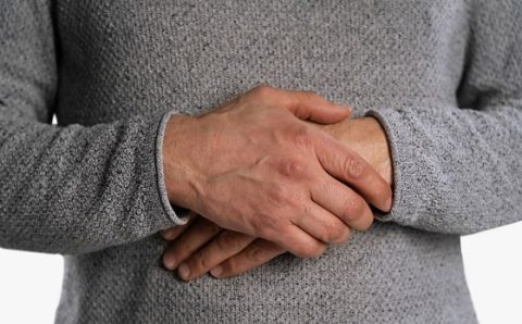 MT:  EXISTE DIFERENÇA:   Diarreia recorrente e sangue nas fezes podem indicar doenças inflamatórias intestinais que merecem investigação
