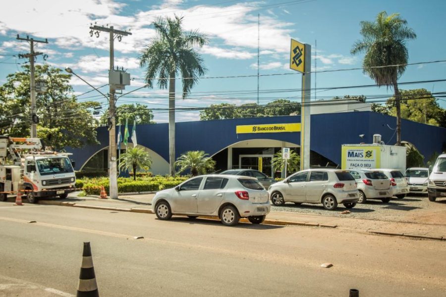 Governo de Mato Grosso paga salários dos servidores nesta segunda-feira (29)