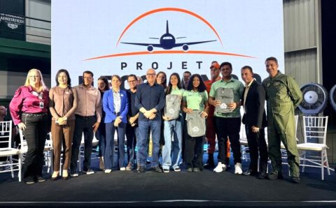 Sonho de pilotar avião começa a virar caminho profissional para estudantes da Rede Estadual