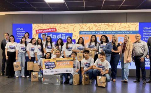 Programa Estudante Cidadão do Futuro destaca participação democrática de jovens da Rede Estadual