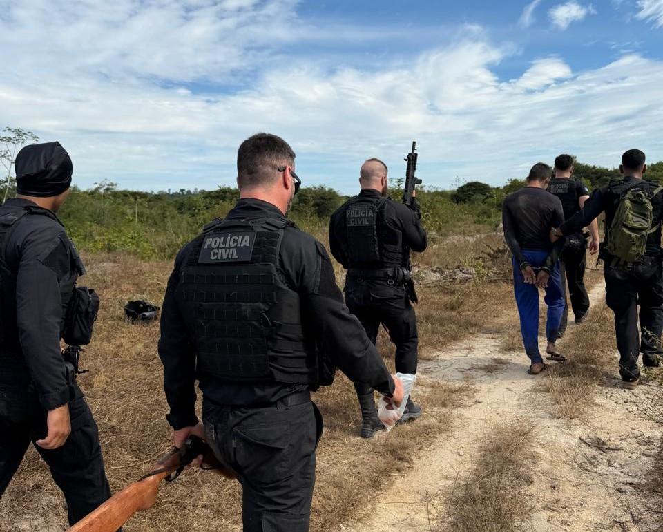 Polícia Civil cumpre 40 ordens judiciais em Paranaíta durante operação contra tráfico de drogas