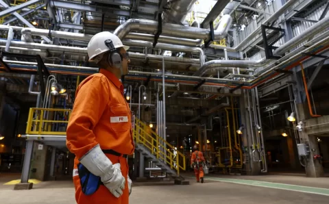 Economia brasileira cresceu 0,1% em abril, estima prévia da FGV