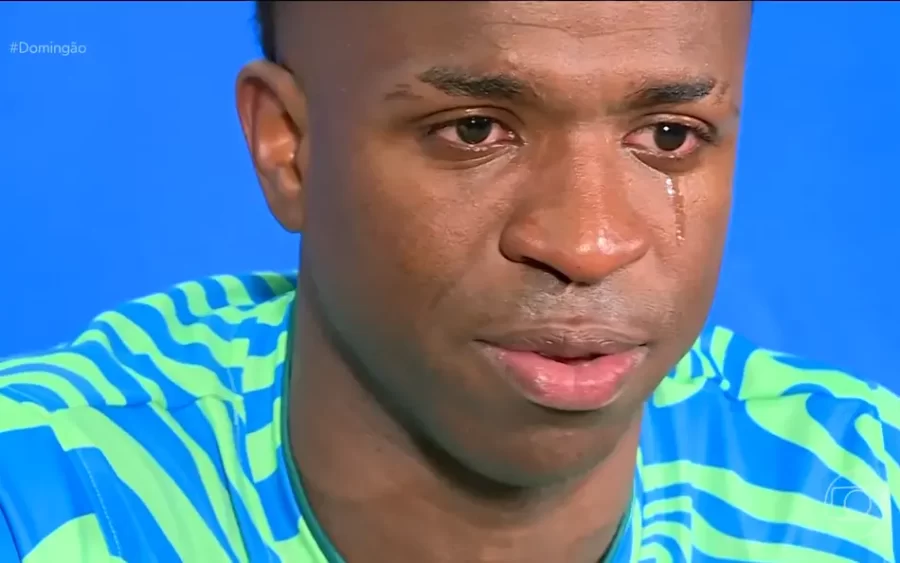 Vini Jr se emociona com recado da avó: ‘Marcou minha vida’