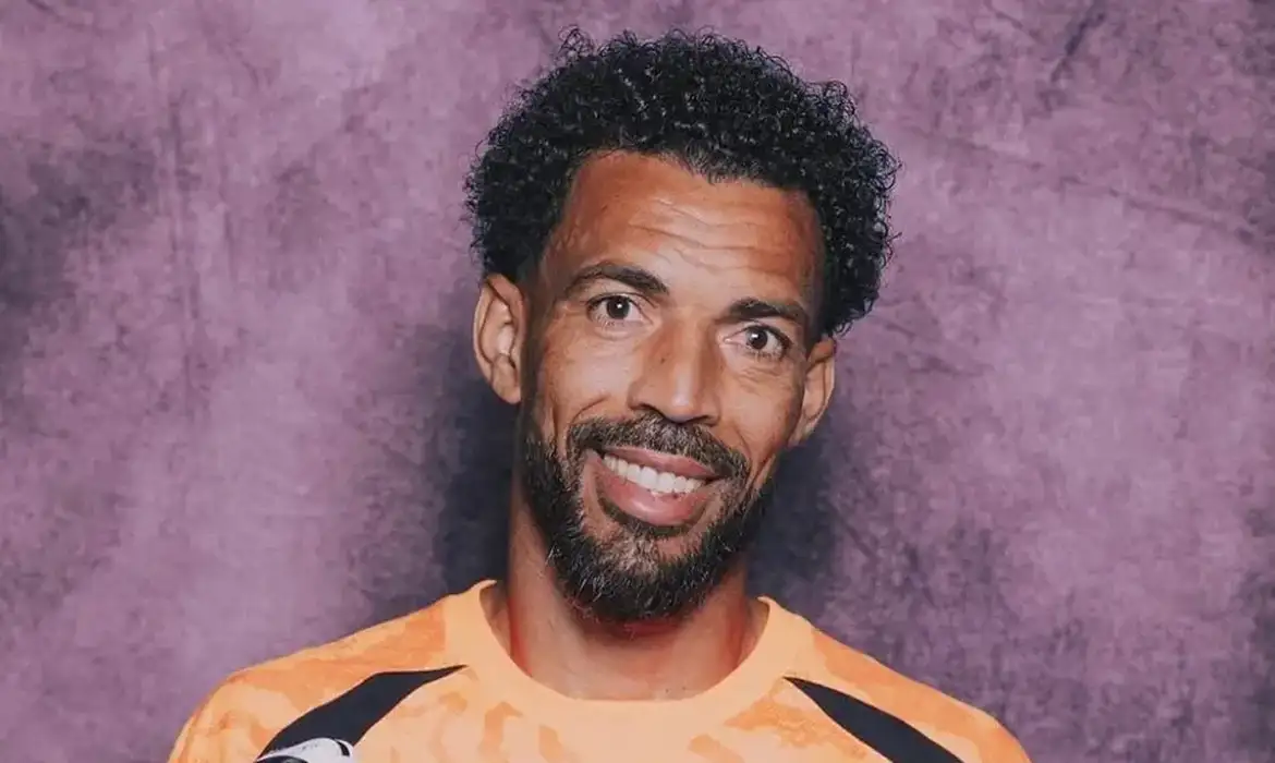 Goleiro de Cabo Verde, Vozinha tem irmão que mora no Brasil