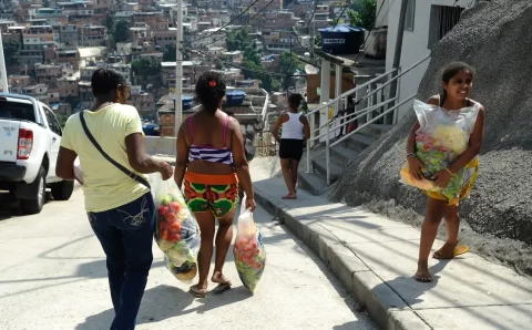 Brasil completa 1 ano fora do Mapa da Fome, mas desafios persistem